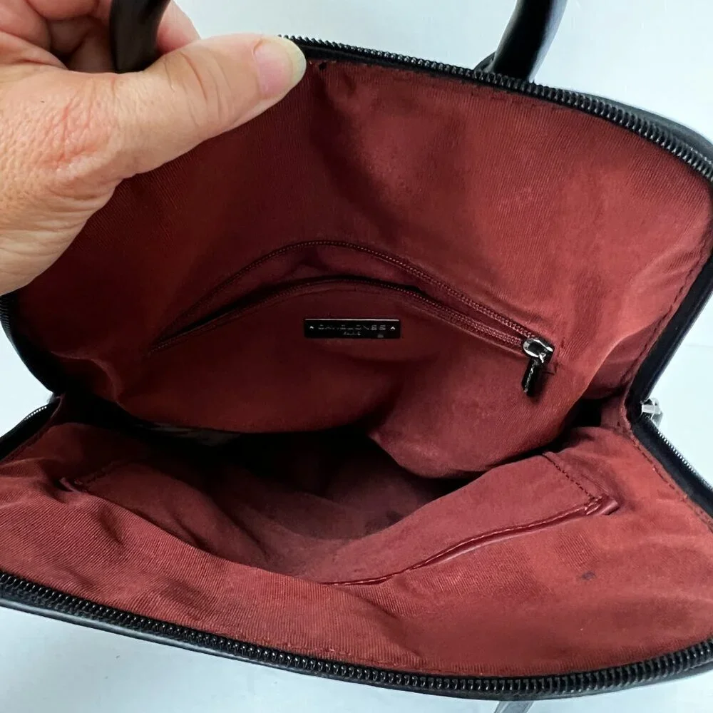 DAVID JONES PARIS Womens‎ Black Leather Backpack Bag (Read)